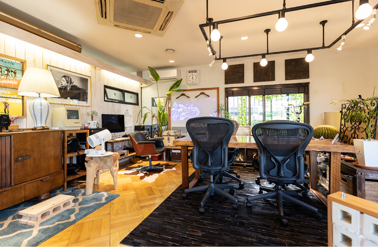 KINARI renovation店内